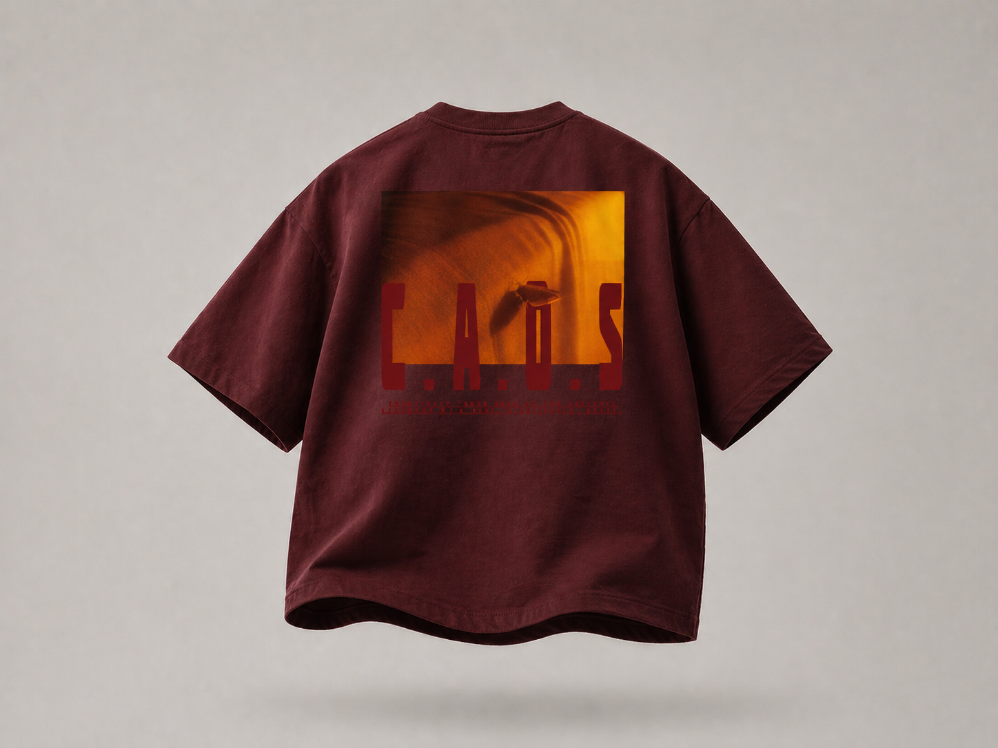 Camiseta C.A.O.S — Vinho